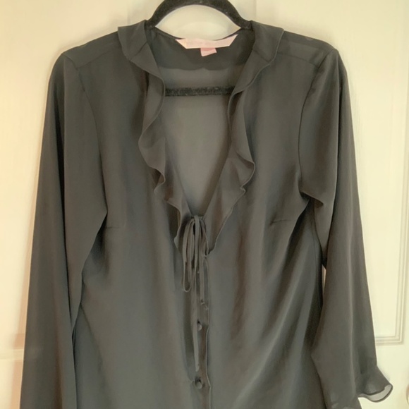 VICTORIA’S SECRET BLACK RUFFLE TOP SIZE M - Picture 3 of 9